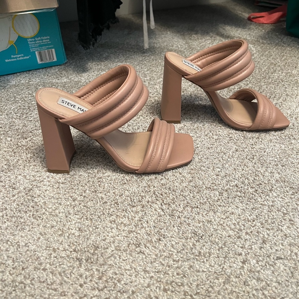 Steve Madden Women's Tan Sandals